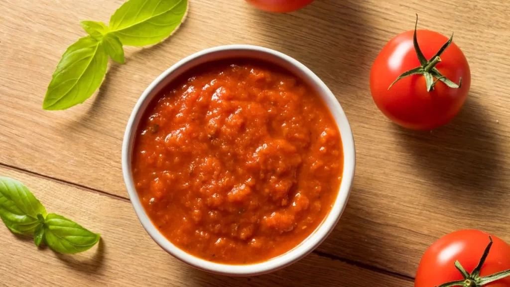 Can You Microwave Tomato Sauce? Should You?